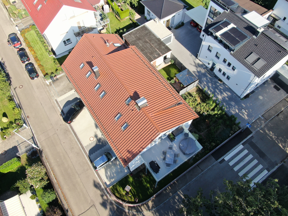 Wohnhaus Gerlenhofen Neu-Ulm BY DE - Dachaufnahme